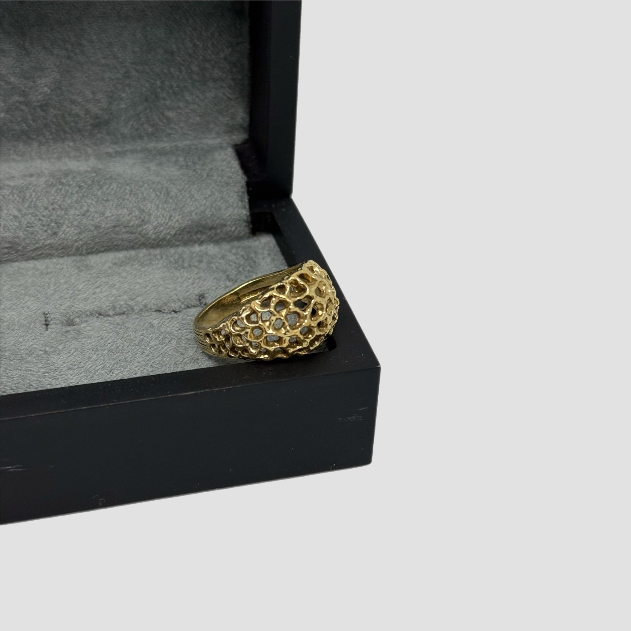 9ct Nugget Style Ring