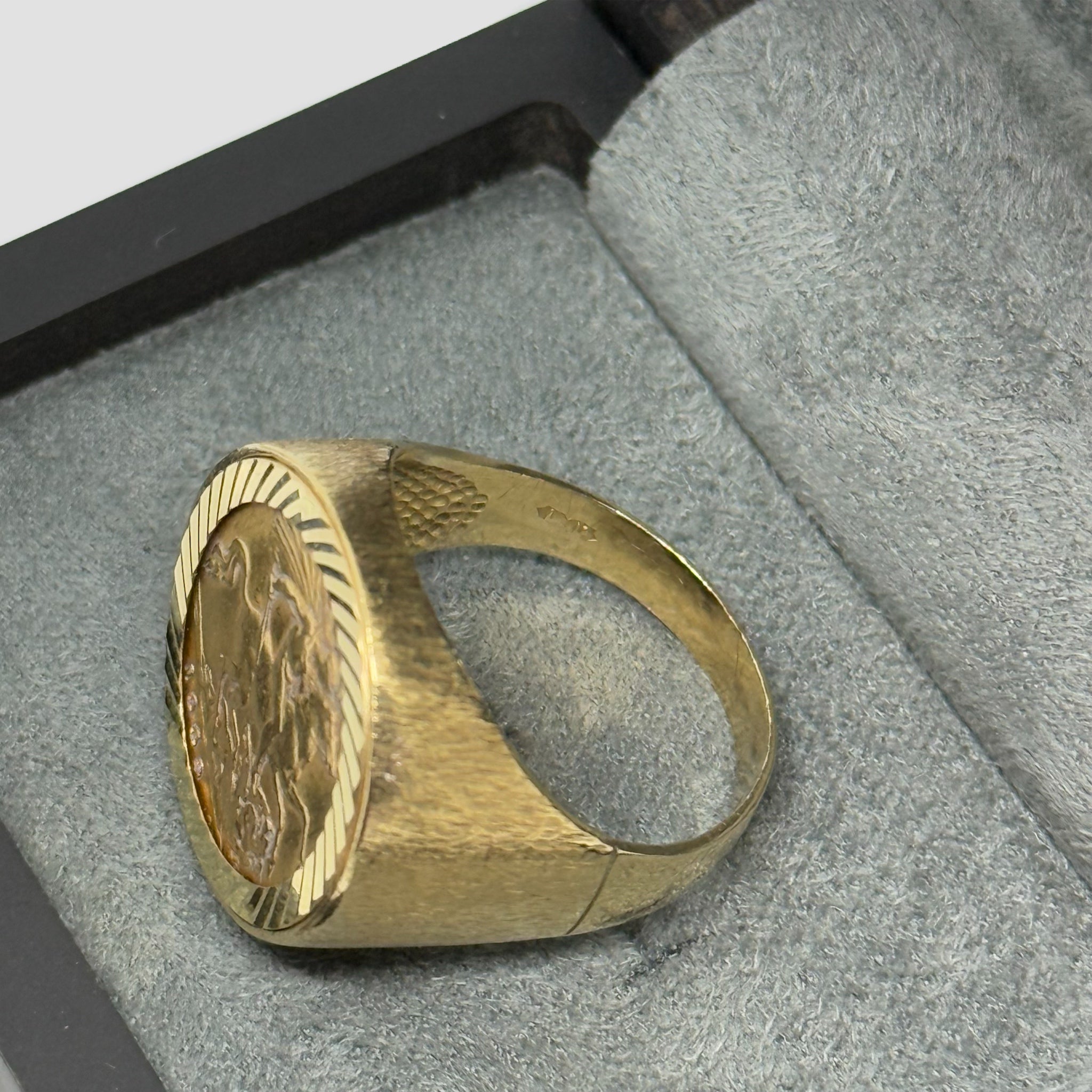 Half Sovereign Ring