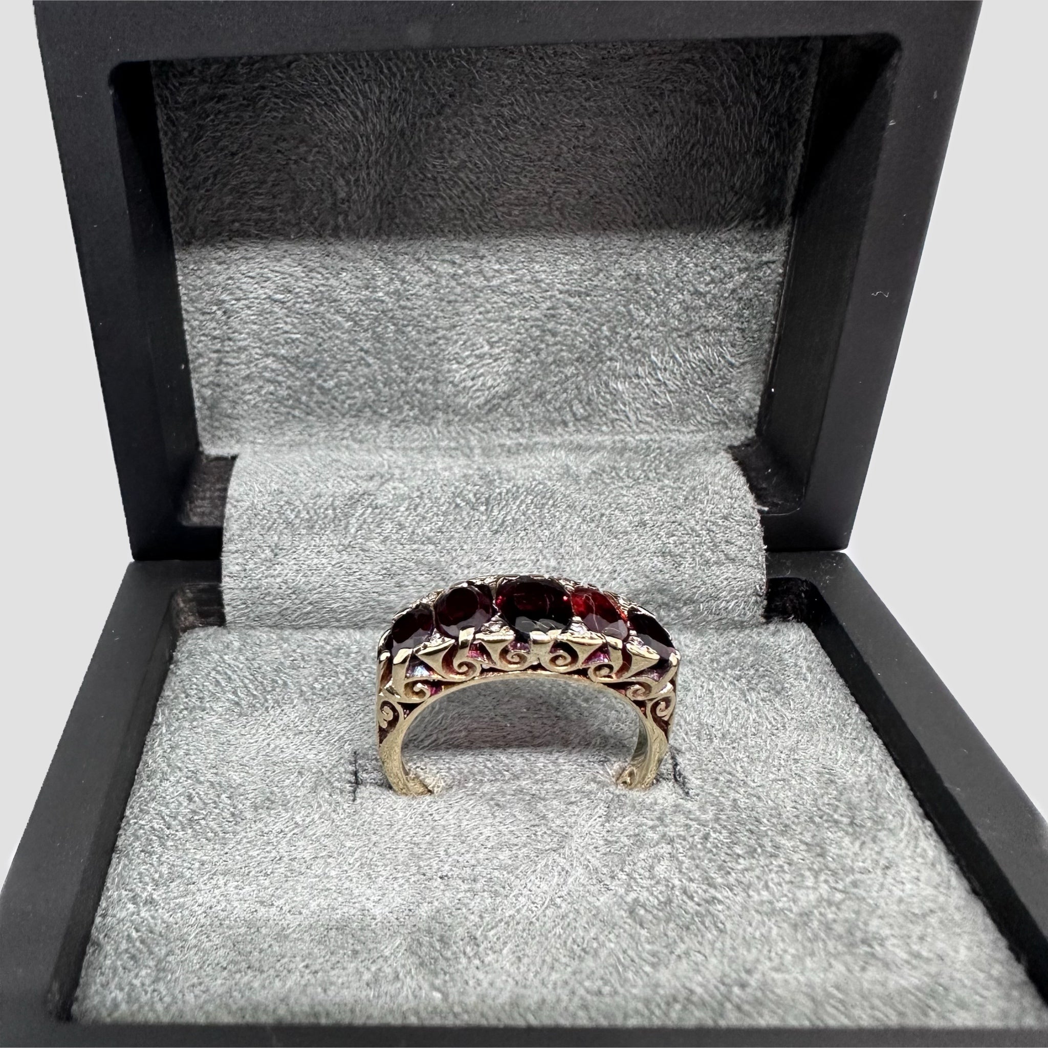 9ct Edwardian Garnet & Diamond Half Eternity Ring