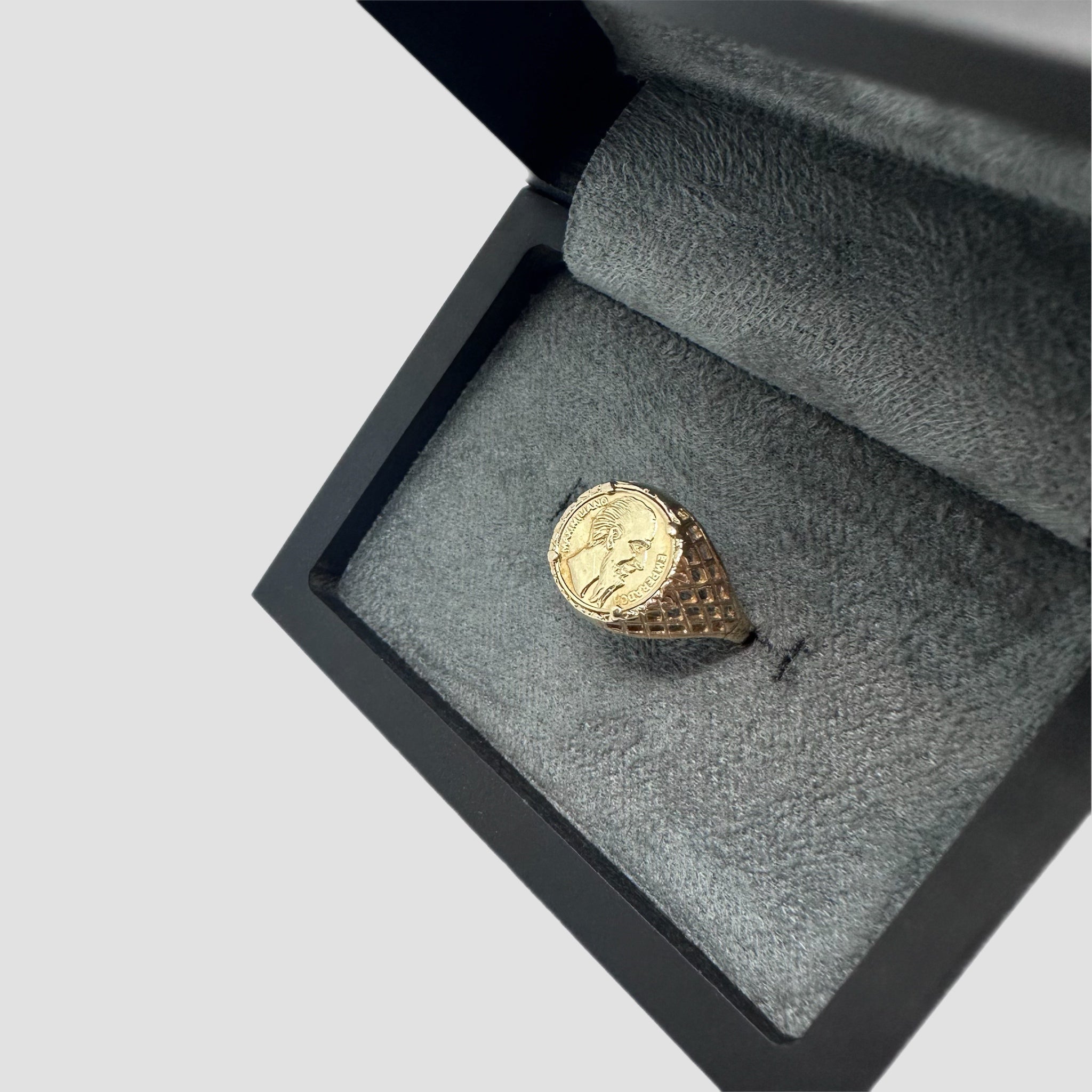 9ct Emperador Maximiliano Coin Ring