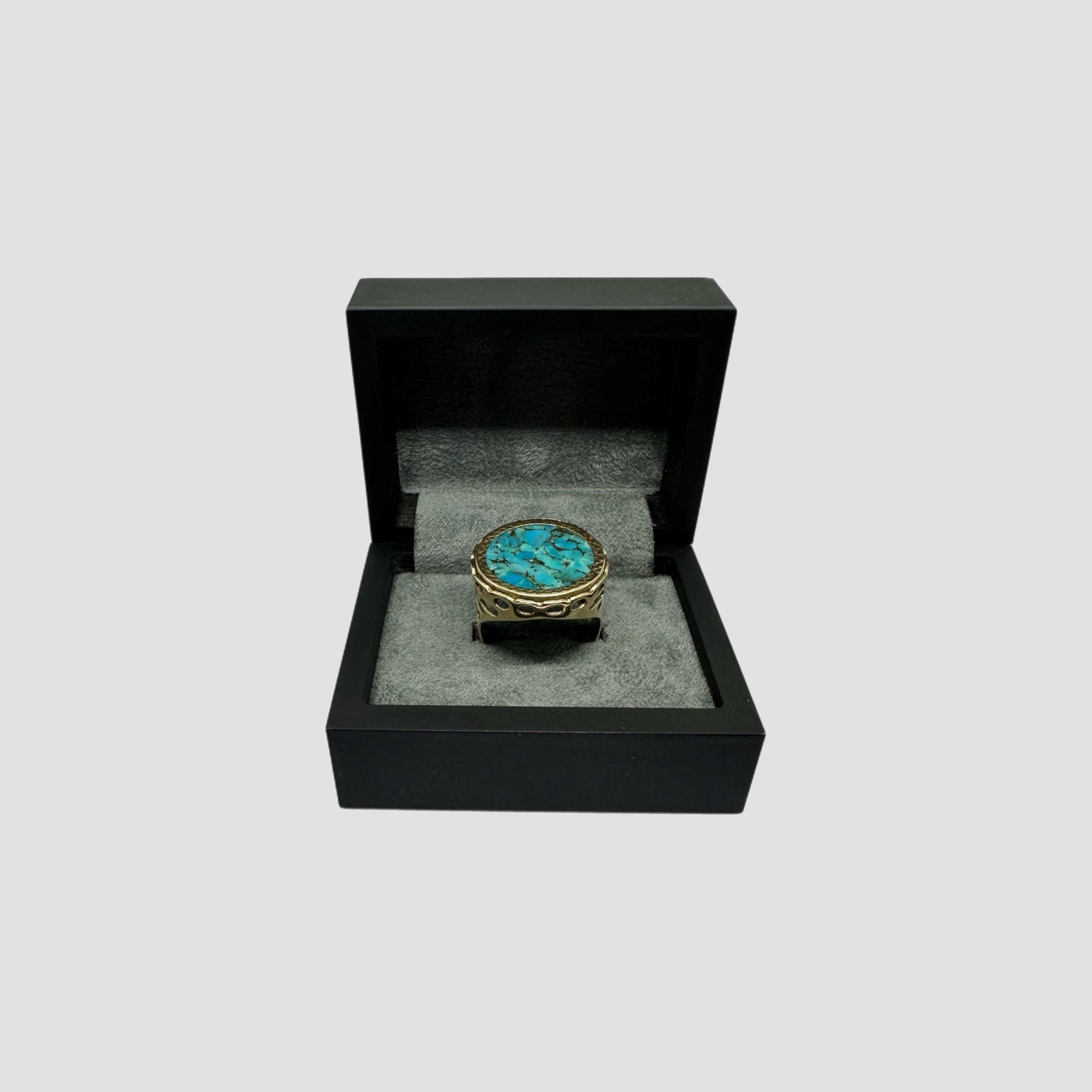 9ct Turquoise Sovereign Ring