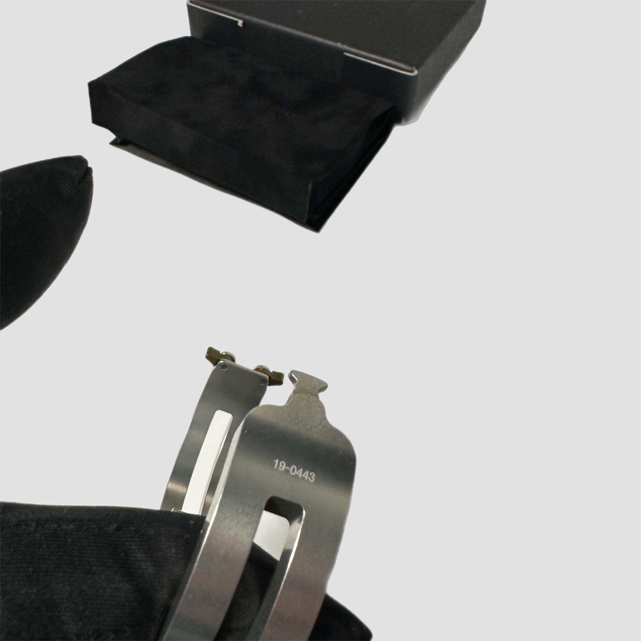 1017 ALYX 9SM Buckle Bracelet V1 Original Allure