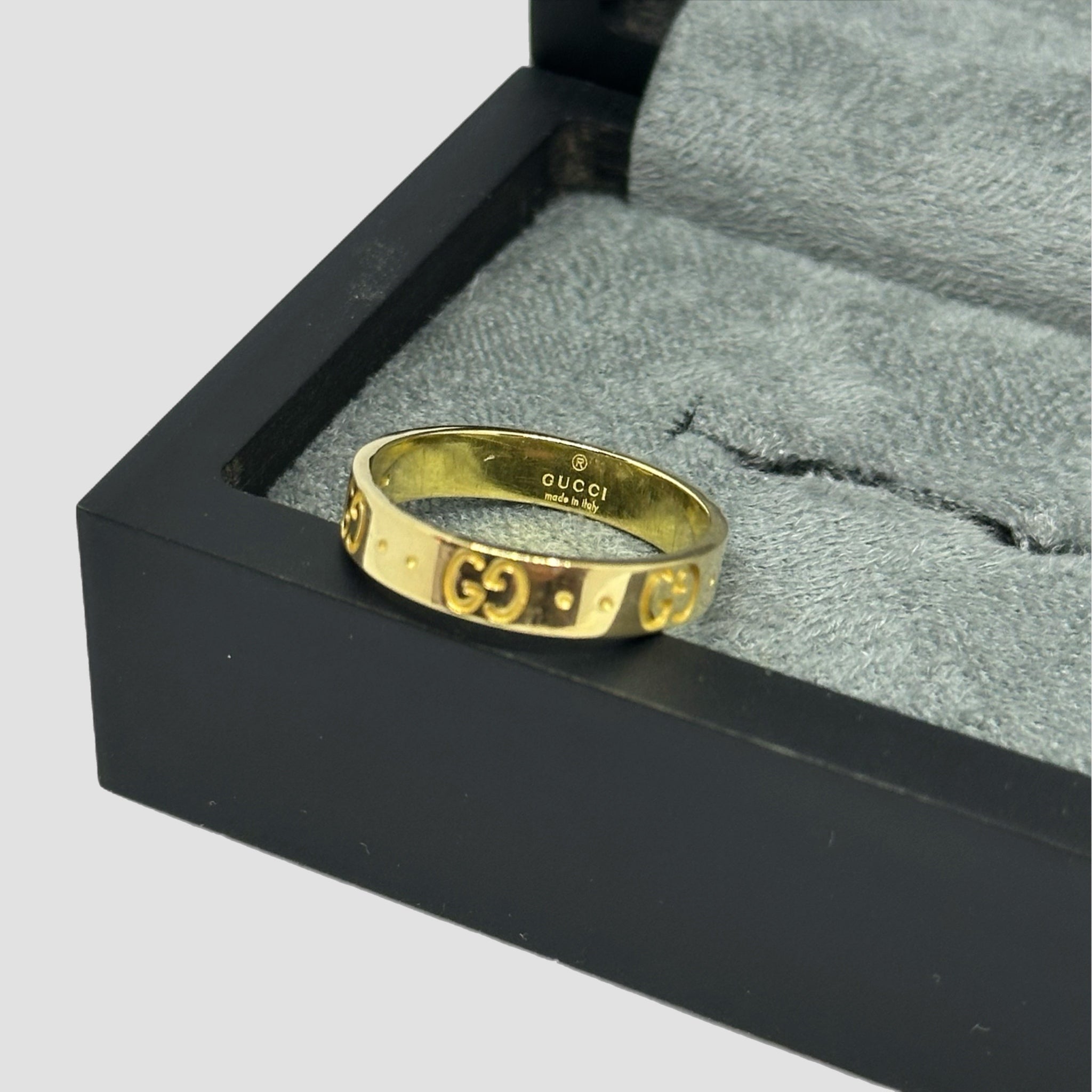 18ct Gucci Icon GG Eternity Band Ring