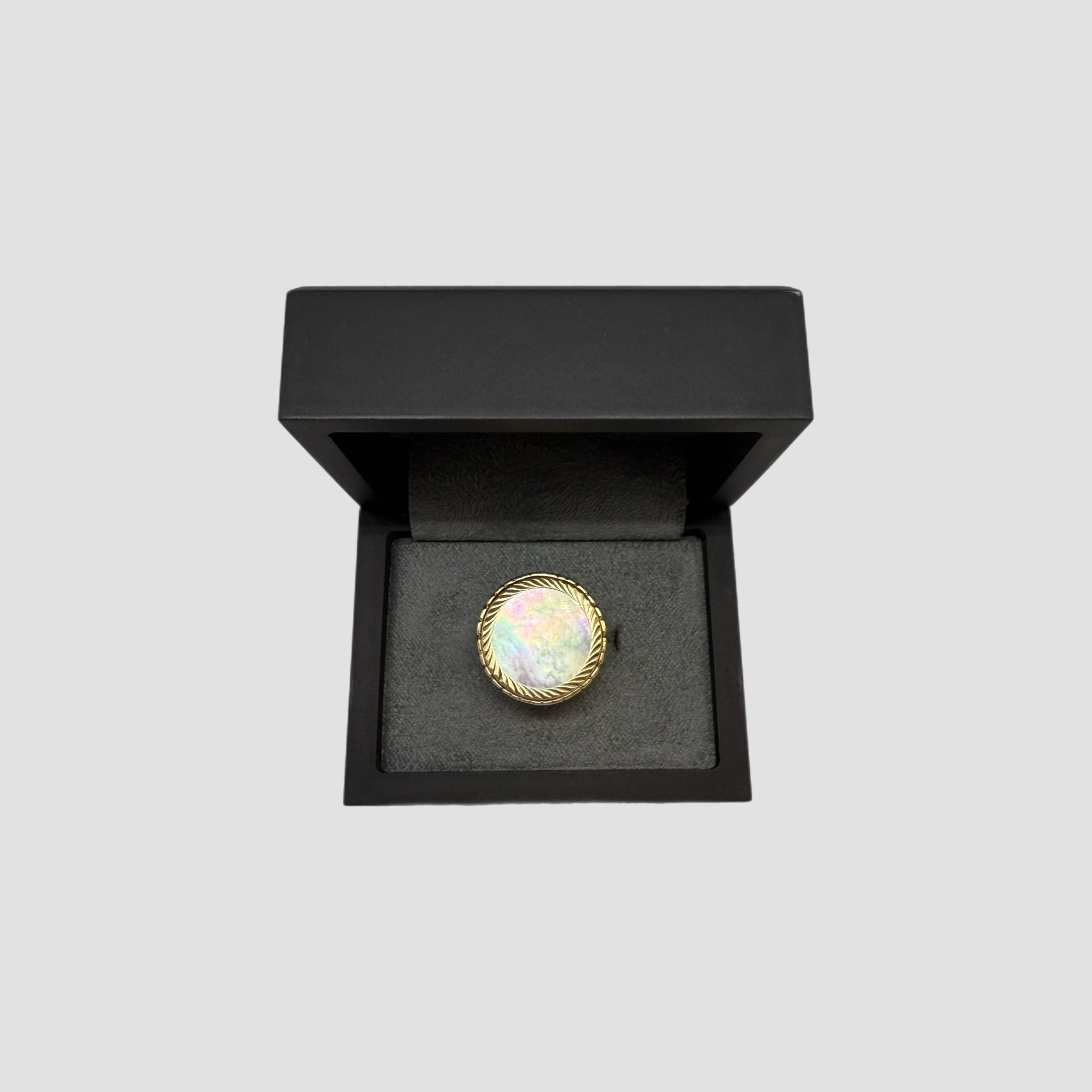 Mother Of Pearl Half Sovereign Ring