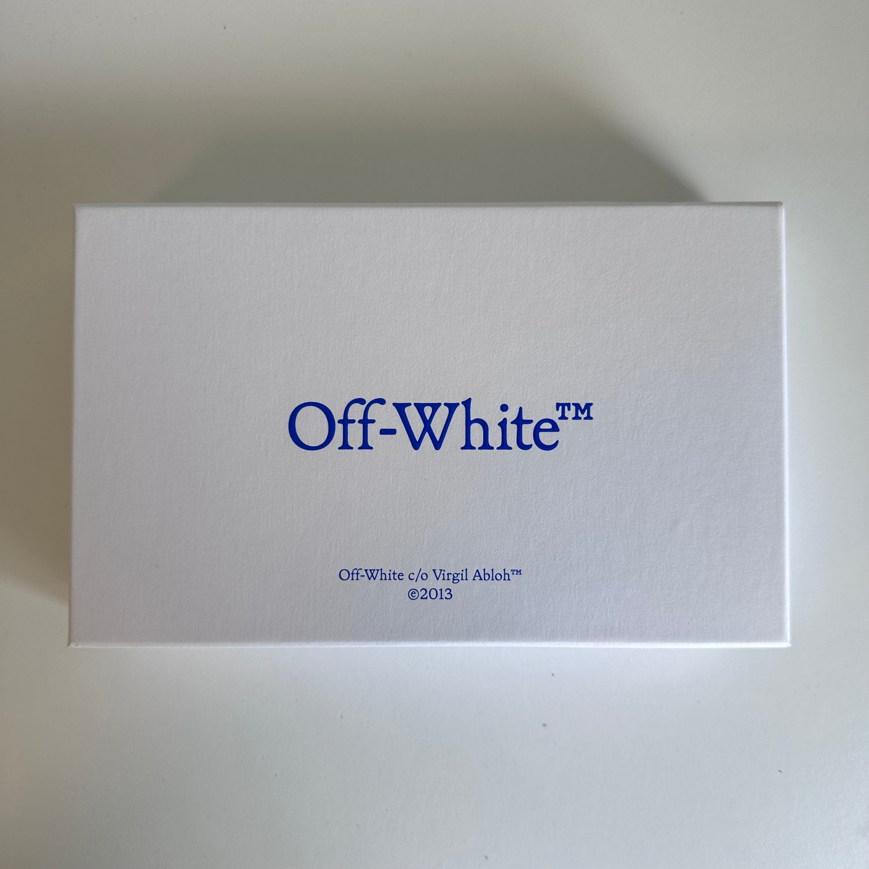 Off-White Quote Bookish Keyring Card Wallet Black